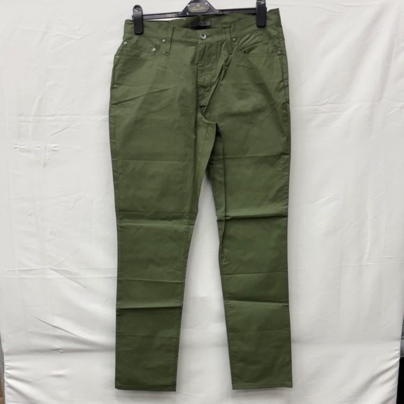 John Varvatos. Man’s Green Slim Fit Pants. (JV020)